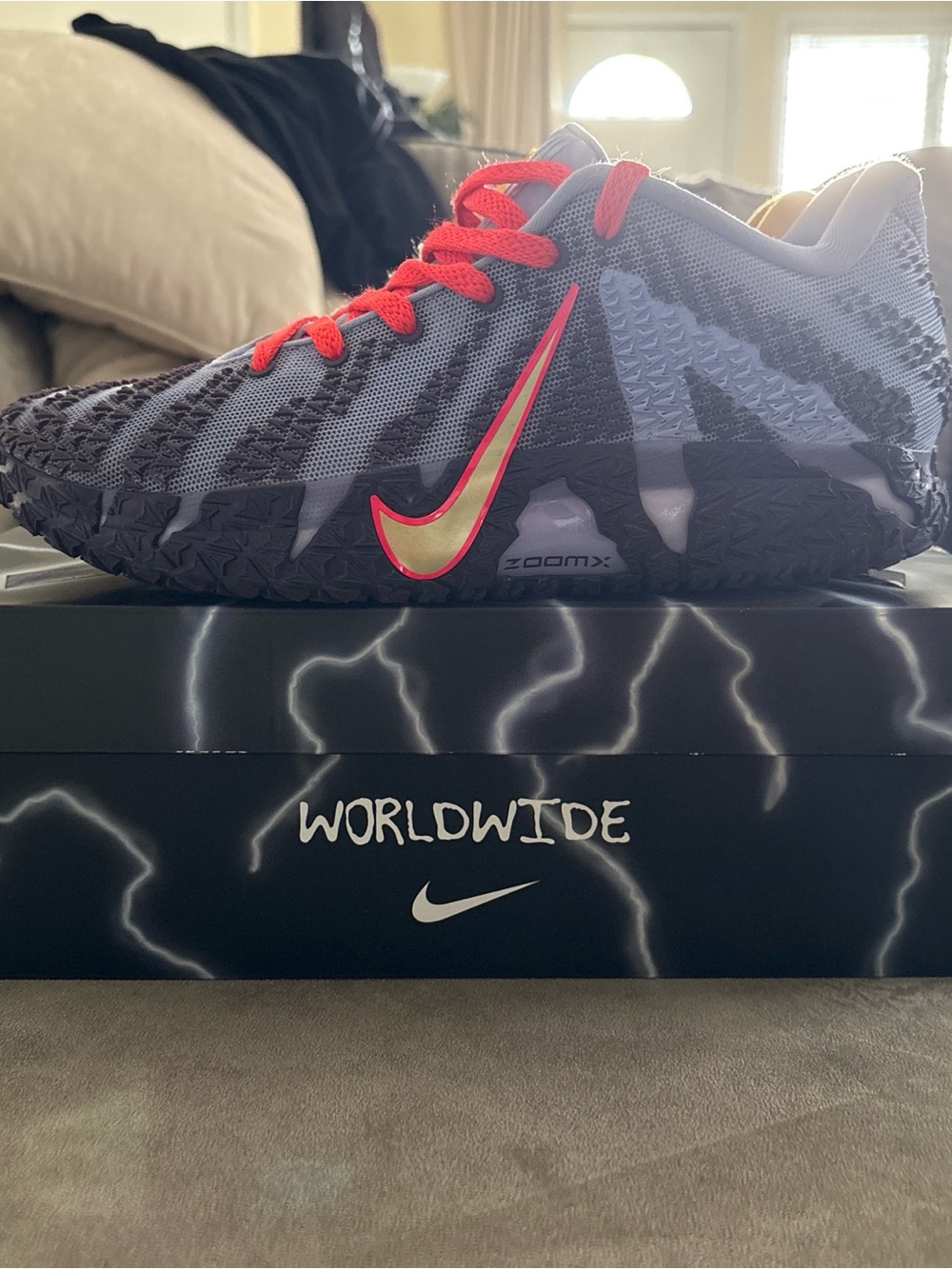 Nike Ja 3 hustle & flow GREAT CONDITION BARELY WORN STILL HAVE GREAT TRACTION